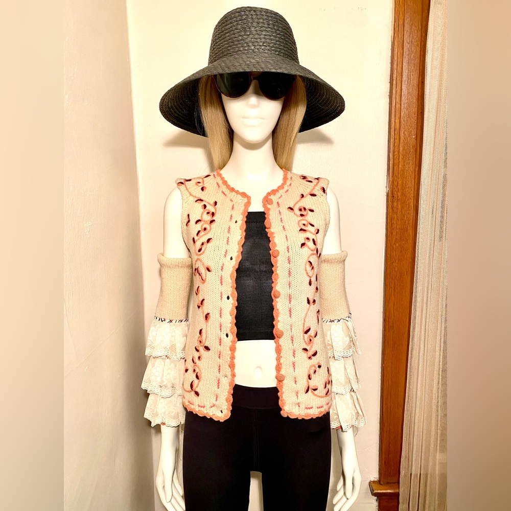 VINTAGE - Creme Sweater w/ Arm Warmers